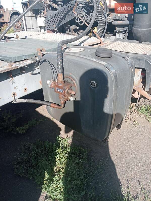 Тягач Renault Magnum 2005 в Кривом Роге