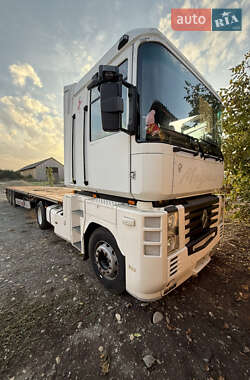 Тягач Renault Magnum 2004 в Коломиї