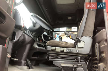 Тягач Renault Magnum 2005 в 
