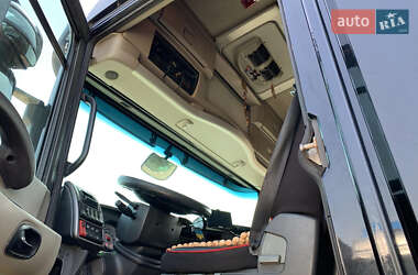 Тентованый Renault Magnum 2011 в 