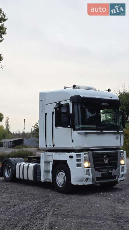 Тягач Renault Magnum 2013 в Каменском