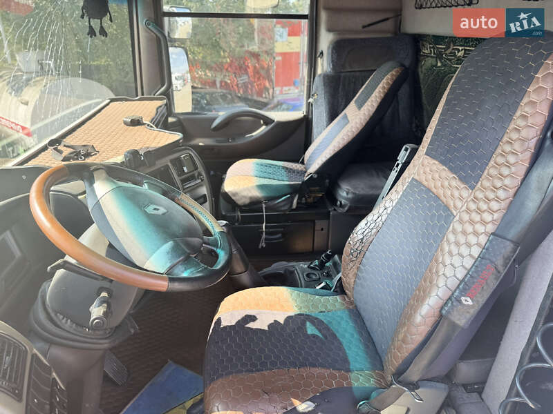 Тягач Renault Magnum 2007 в Днепре