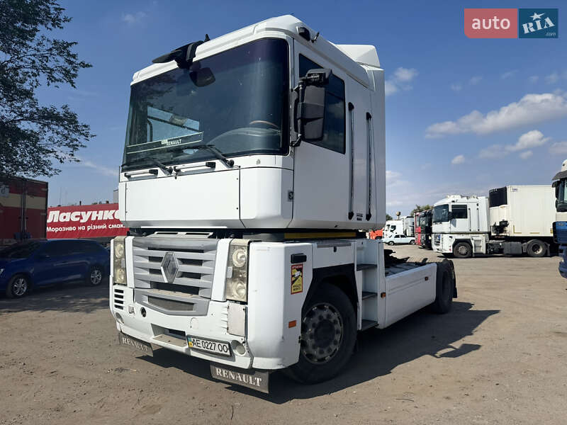 Тягач Renault Magnum 2007 в Днепре