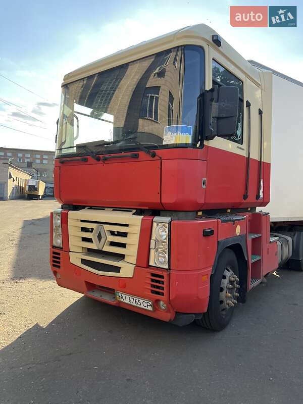 Тягач Renault Magnum 2004 в 