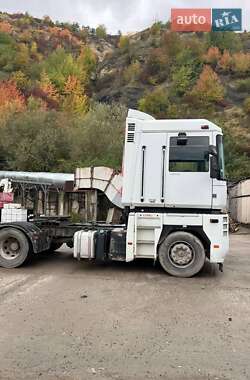 Тягач Renault Magnum 2007 в 