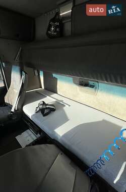 Тягач Renault Magnum 2007 в 