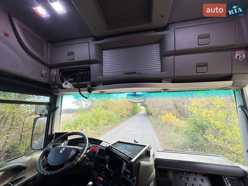 Тягач Renault Magnum 2008 в Черкасах