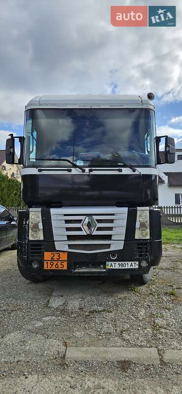 Тягач Renault Magnum 2003 в 