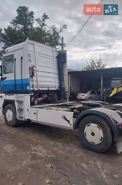 Тягач Renault Magnum 1998 в  фото 8 Тягач Renault Magnum 1998 в