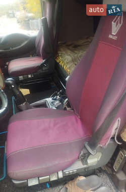 Тягач Renault Magnum 2008 в  фото 10 Тягач Renault Magnum 2008 в