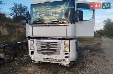 Тягач Renault Magnum 2003 в Тячеві