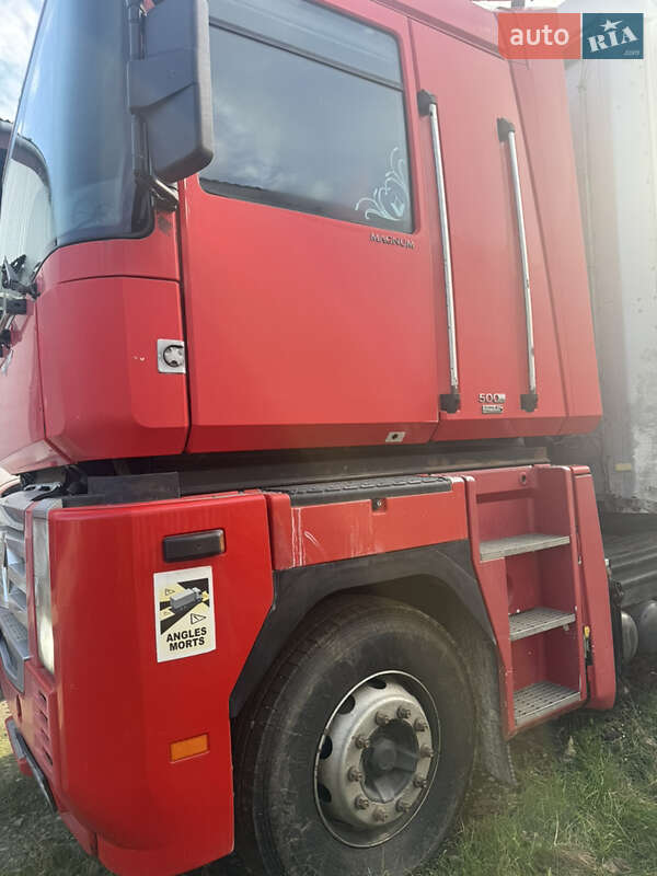 Тягач Renault Magnum 2007 в Черновцах