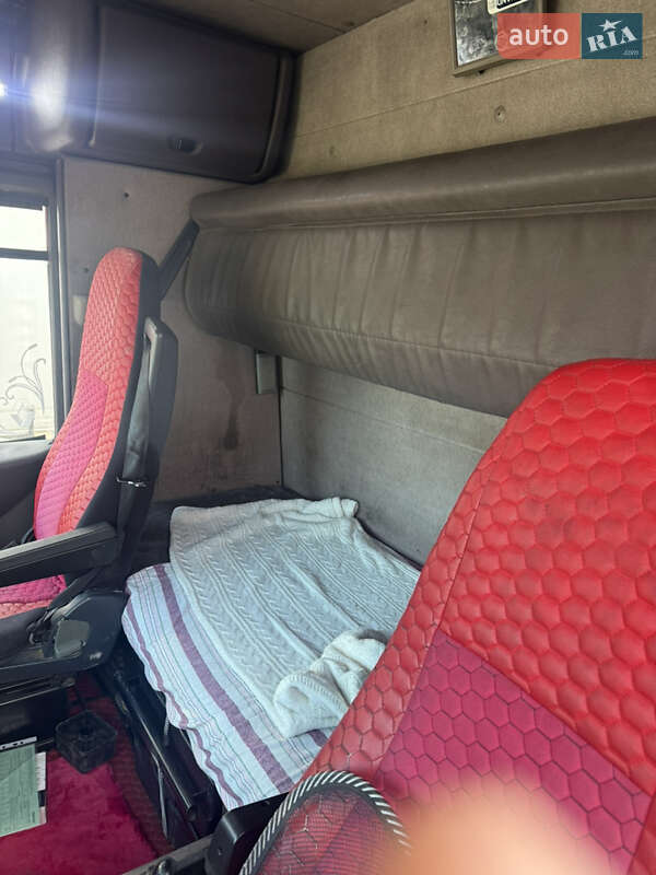 Тягач Renault Magnum 2007 в Черновцах