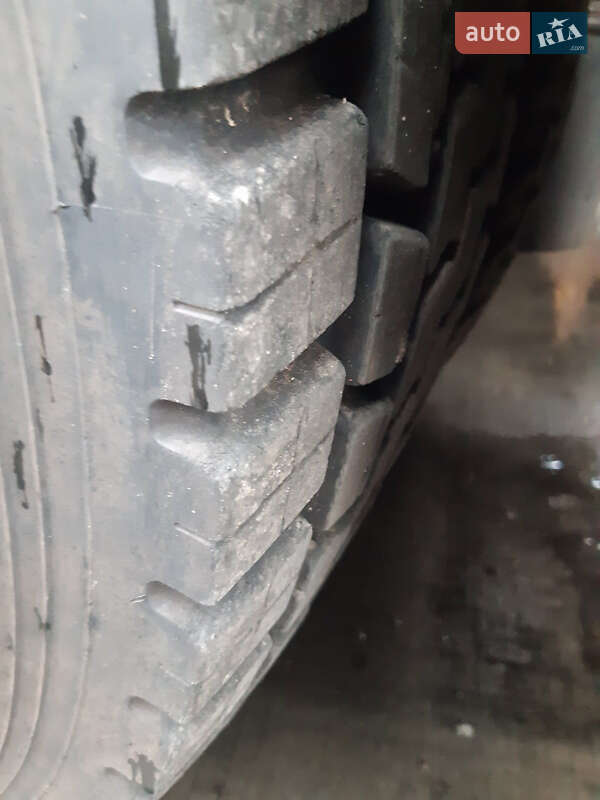 Тягач Renault Magnum 2004 в Києві