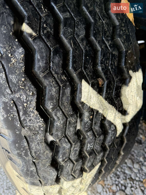 Вантажний фургон Renault Magnum 2005 в Хотині