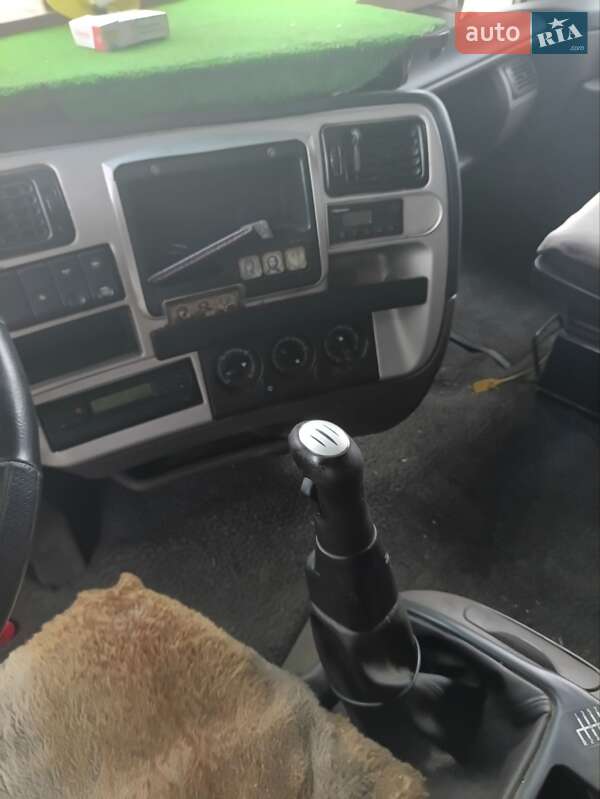 Тентованый Renault Magnum 2004 в Шумске