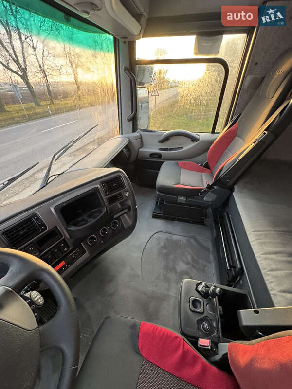 Тягач Renault Magnum 2013 в Черновцах