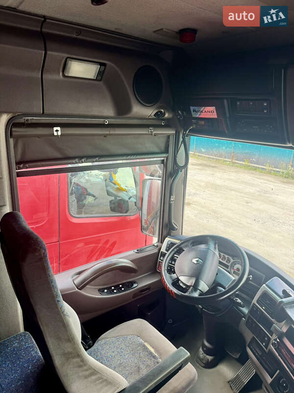 Тягач Renault Magnum 2008 в Рівному