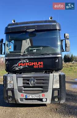 Тягач Renault Magnum 2012 в Долине