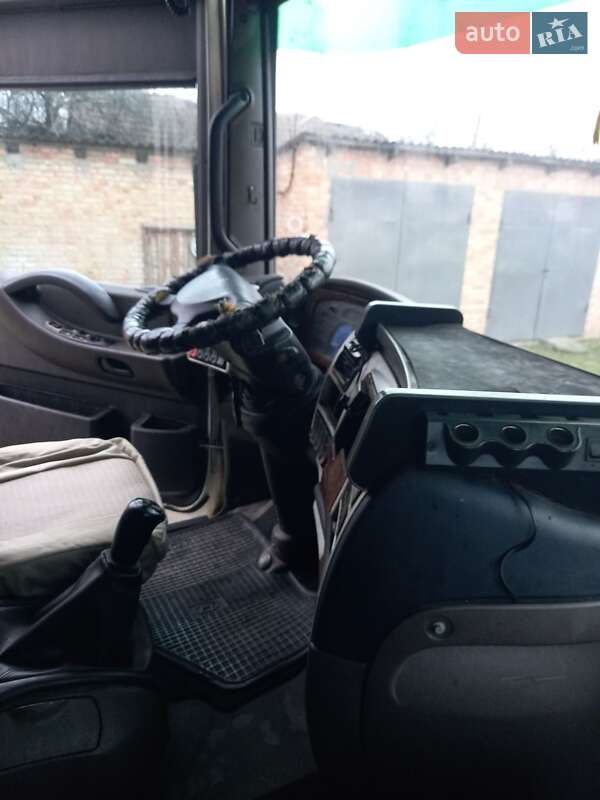 Тентованый Renault Magnum 2005 в Запорожье