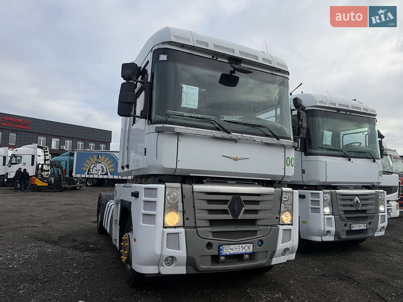 Тягач Renault Magnum 2011 в Києві