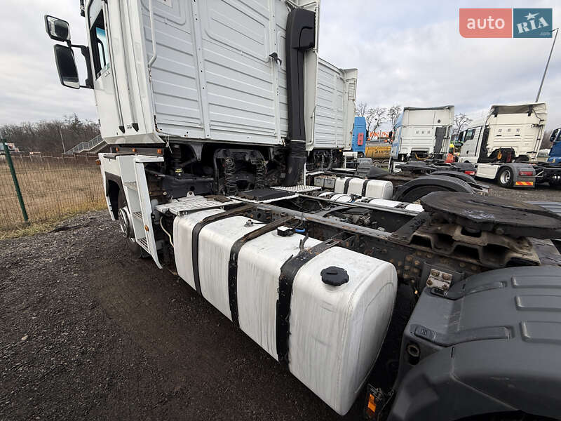 Тягач Renault Magnum 2010 в Києві