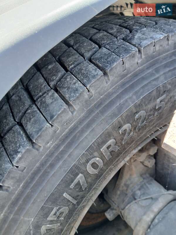 Тягач Renault Magnum 2012 в Вигоді