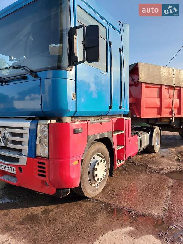 Тягач Renault Magnum 2004 в Киеве