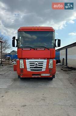 Тентований Renault Magnum 2004 в Татарбунарах