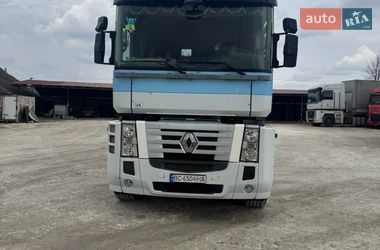 Тягач Renault Magnum 2011 в Львове