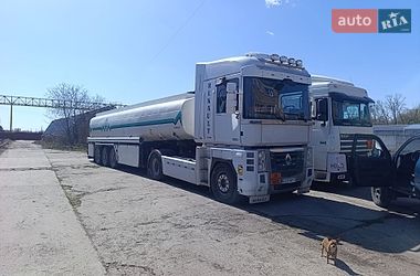 Тягач Renault Magnum 2011 в Киеве