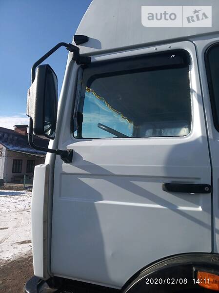 Тентований Renault Manager 1995 в Кельменцях