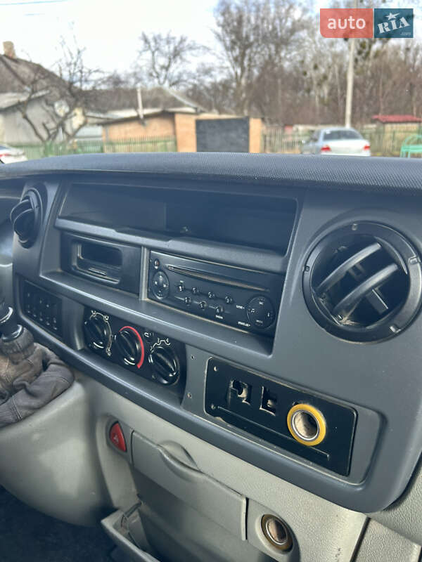 Грузовой фургон Renault Mascott 2006 в Полтаве