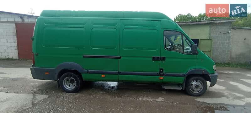 Вантажний фургон Renault Mascott 2002 в Житомирі