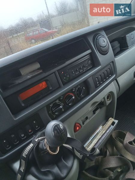 Грузовой фургон Renault Mascott 2006 в Ковеле