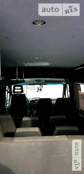 Вантажопасажирський фургон Renault Master 1999 в Чернівцях