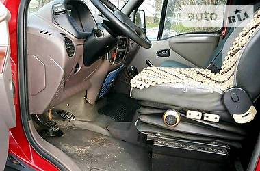 Вантажопасажирський фургон Renault Master 1999 в 