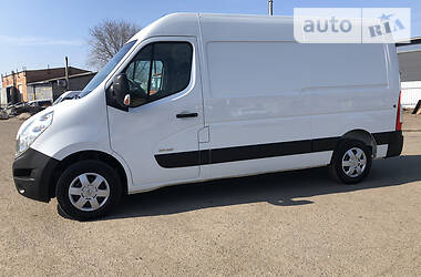 Вантажопасажирський фургон Renault Master 2015 в 