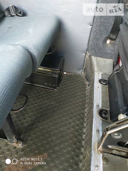 Вантажопасажирський фургон Renault Master 1999 в Чернівцях