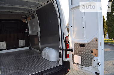 Вантажопасажирський фургон Renault Master 2016 в 