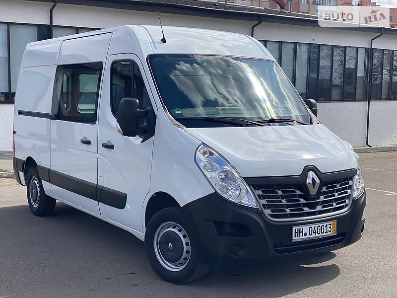 Вантажопасажирський фургон Renault Master 2016 в 