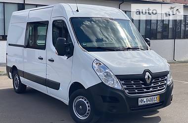 Вантажопасажирський фургон Renault Master 2016 в 