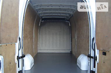 Вантажопасажирський фургон Renault Master 2016 в 