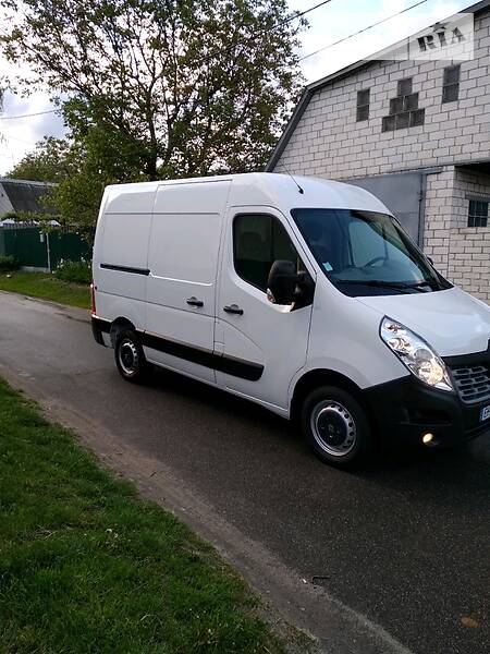 Вантажопасажирський фургон Renault Master 2017 в Броварах