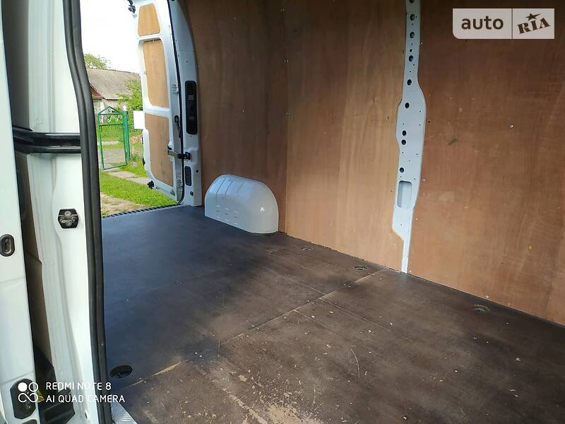 Вантажопасажирський фургон Renault Master 2015 в Хмельницькому фото 38 Вантажопасажирський фургон Renault Master 2015 в Хмельницькому