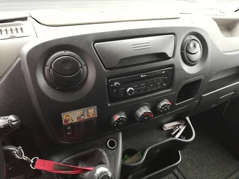 Вантажопасажирський фургон Renault Master 2013 в Луцьку