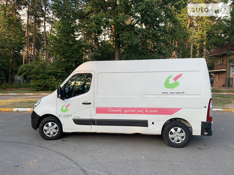 Вантажопасажирський фургон Renault Master 2010 в Києві