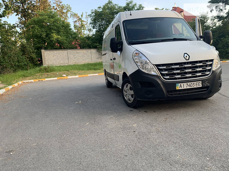 Вантажопасажирський фургон Renault Master 2010 в Києві