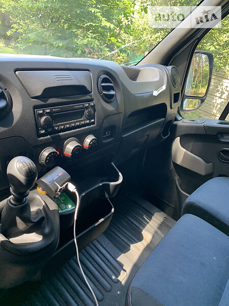 Вантажний фургон Renault Master 2010 в Києві