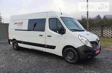 Грузопассажирский фургон Renault Master 2015 в Ровно